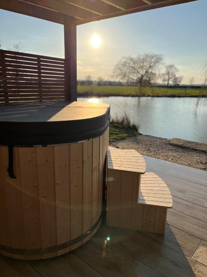 New Farm Cheshire Holidays 文斯福 外观 照片